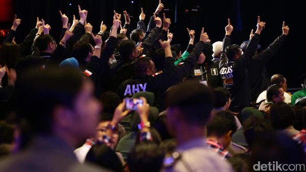 Para Pendukung Ramaikan Debat Pilgub DKI