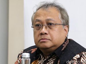 Mantan Wakil Ketua OJK Rahmat Waluyanto Meninggal Dunia