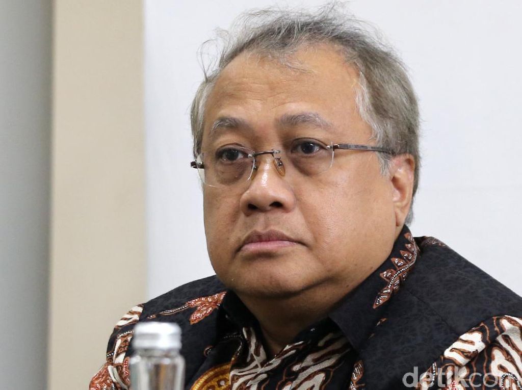 Eks Wakil Ketua OJK Jadi Komut KSEI Eks Wakil Ketua OJK Jadi Komut KSEI