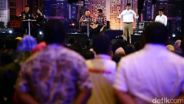 Debat Perdana Cagub-Cawagub DKI 2017