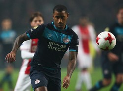 Swansea Datangkan Luciano Narsingh dari PSV