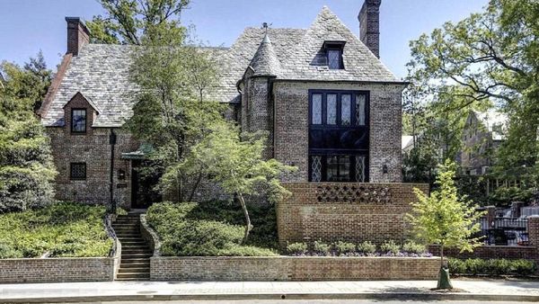 Rumah Baru Bos Amazon Tetanggaan dengan Obama