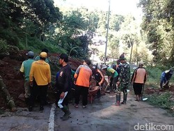Dampak Pengecoran Jalan di Mojokerto, Longsor Terjadi di Empat Titik