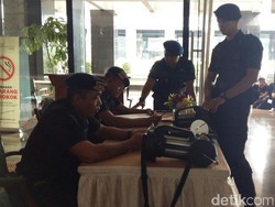 Metal Detector Dipasang di Pintu Masuk Arena Debat Pilgub DKI