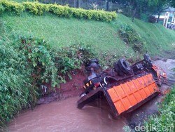 Kecelakaan Maut Pasuruan, Polisi: Muatan Truk Melebihi Kapasitas