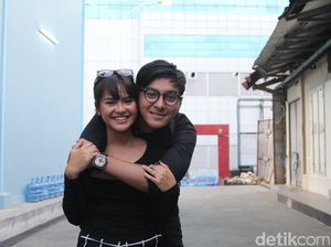 Mytha Lestari Lebih Pilih Tempat Sepi Bersama Tunangan