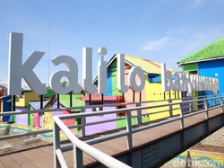 Sungai Kalilo Banyuwangi Dipasang CCTV agar Warga Malu BAB