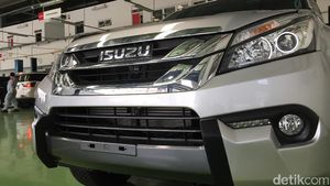 Kotak Hitam ala Mobil Isuzu