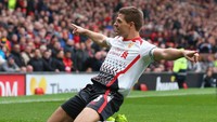 Steven Gerrard (Inggris). Sudah pensiun dan mencatatkan 504 penampilan di Premier League. (Foto: Alex Livesey/Getty Images)
