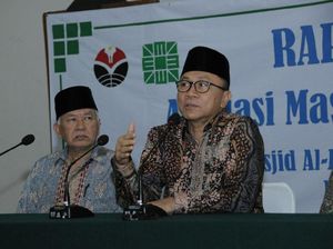 Di Depan Wisudawan Al-Azhar, Ketua MPR Sentil Pengangguran dan TKA