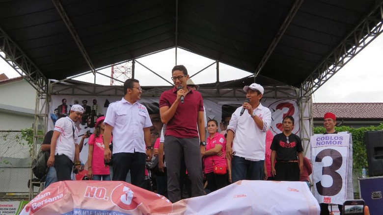 Saat Sandiaga Dilarang Lompat Moshing di Kampanye Akbar