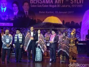 Beri Restu, Persaudaraan Pohan Mangulosi Agus dan Sylvi