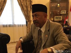 Di Balik Mesranya Hubungan Jokowi-Pangeran UEA Di Balik Mesranya Hubungan Jokowi-Pangeran UEA