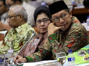 Menag dan Menkes Rapat dengan DPR