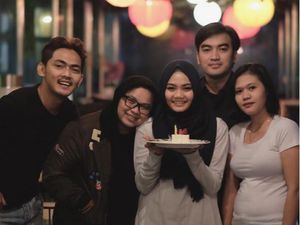 Cie....Rina Nose Dapat Kejutan Ultah dari Mantan Suami