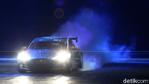 Mobil Listrik Balap GT