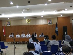 Komite Sekolah Tak Boleh Pungut Murid, Terima Sumbangan Boleh