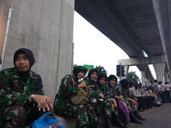 Ketika Polwan dan Kowad Bersatu Jadi Negosiator Amankan Demo FPI