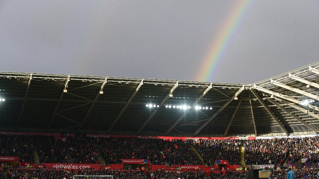 Foto-foto Terbaik Pekan 21: Petaka Man City dan Hasil Imbang di Old Trafford Foto-foto Terbaik Pekan 21: Petaka Man City dan Hasil Imbang di Old Trafford