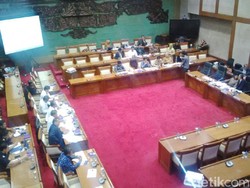 Selain Plastik, Minuman Soda Hingga Baterai Diusulkan Kena Cukai