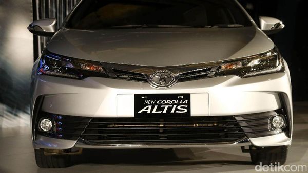 Bukti Toyota Corolla Altis Aman untuk Dikendarai