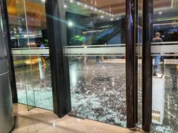 Gempa Deli Serdang Akibatkan Kaca Mal di Medan Pecah