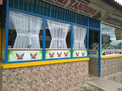 Pedagang Nasi Padang Ini Akui Omzet Turun Gara-gara Cabai Mahal