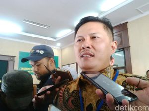 Ade Irawan Desak Kejari Tetapkan Anggota DPRD Cimahi 2009-2014 Jadi Tersangka
