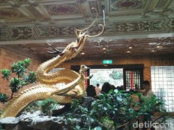 Kisah Patung Naga Emas Pengabul Keinginan dari Taiwan