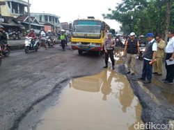 Jalan Rusak di Jawa Timur Sepanjang 158 Kilometer