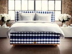 Tempat Tidur Seharga Rumah, Dijual Rp 2 Miliar