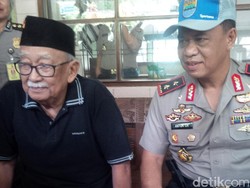 Kapolda Jabar Kunjungi Mang Ihin Bicara Soal Keamanan Jabar
