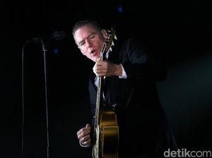 Mari Bernostalgia Bersama Bryan Adams