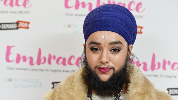 Harnaam Kaur, Cantik-cantik kok Berewok?