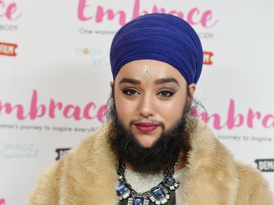 Harnaam Kaur, Cantik-cantik kok Berewok?