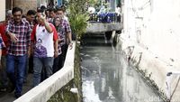 Blusukan di Gang Sempit, Djarot Cek Kali