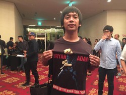 Jadi Fans Titiek Puspa, Rian dMasiv Koleksi Piringan Hitam