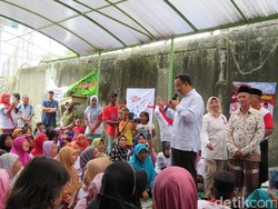 Janji Anies ke Lansia: Tunjangan Rp 300 Ribu Tiap Bulan