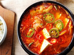 Wajib Tahu! Ini Bahaya Makan Makanan Pedas Berlebihan Wajib Tahu! Ini Bahaya Makan Makanan Pedas Berlebihan