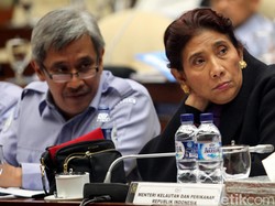 Siapa Menggoyang Menteri Susi?
