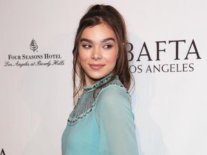 Hailee Steinfeld Akan Bintangi Pitch Perfect 3