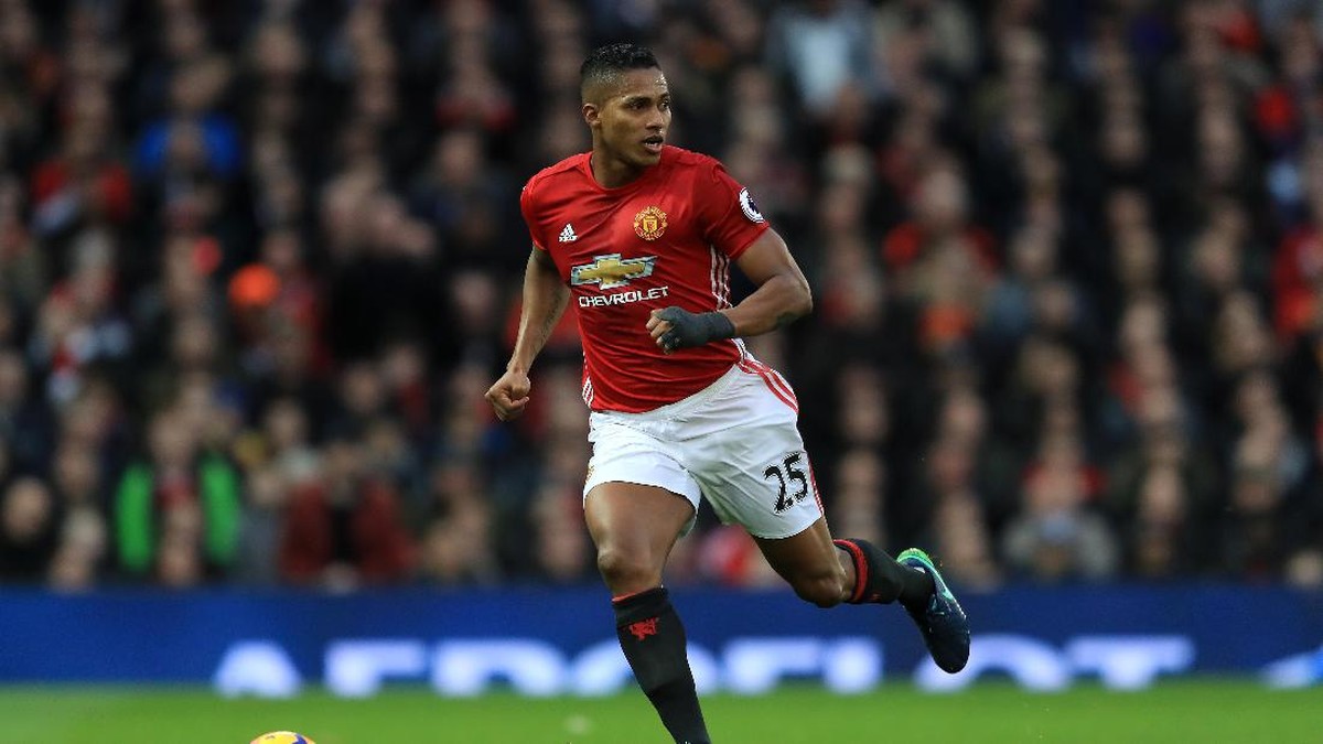 Antonio Valencia, bek MU (Getty Images/Richard Heathcote)