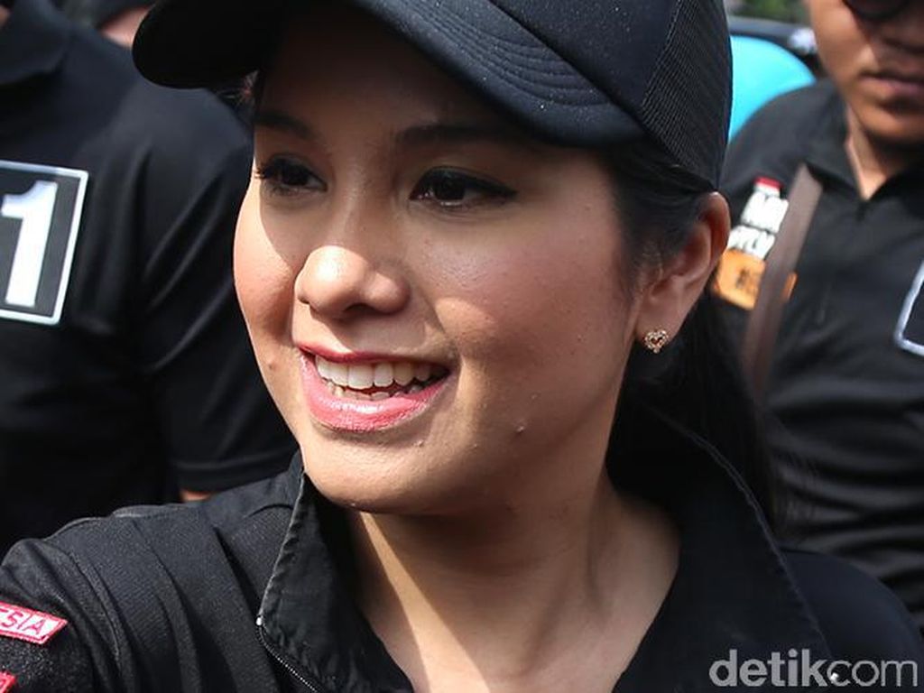 Antara Sindiran dan Sapaan Istri AHY ke RK soal UU Cipta Kerja Antara Sindiran dan Sapaan Istri AHY ke RK soal UU Cipta Kerja