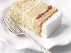 Begini Cara Potong Kue yang Benar Secara Ilmiah