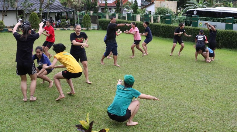 Ketika Pasukan Ganda Putri Pelatnas PBSI Asah Kebersamaan di Bogor