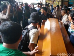 Jasad Rafika yang Dibunuh di Gowa Diambil Keluarganya