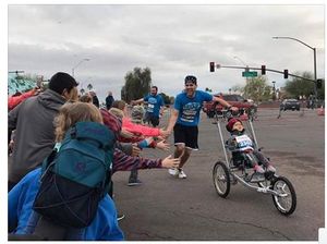 Semangat Bocah 3 Tahun Ikut Maraton Meski Idap Kondisi Langka