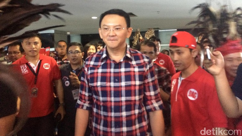 Hadiri Bedah Buku, Ahok Protes Panitia karena Peserta Menunggu