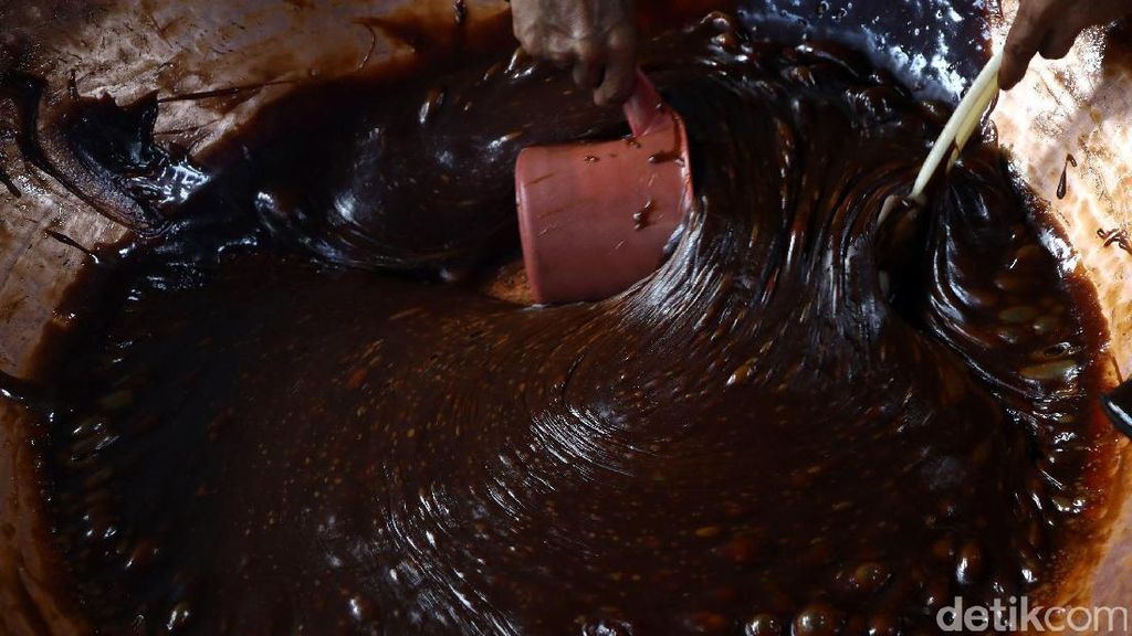 Jelang Imlek, Permintaan Dodol & Kue Ranjang Meningkat Jelang Imlek, Permintaan Dodol & Kue Ranjang Meningkat