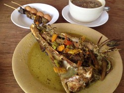Spesial Pedes Kauman: Sedapnya Mangut Ikan Manyung Pedas Ngoceh!